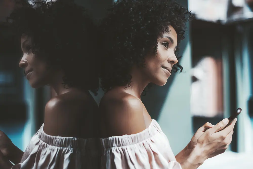 2 Ways To Achieve A Straw Set On Natural Hair