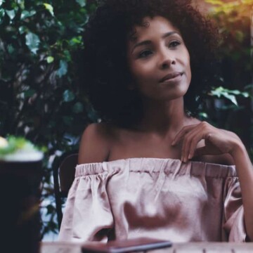 Curly Brazilian girl with straw curls