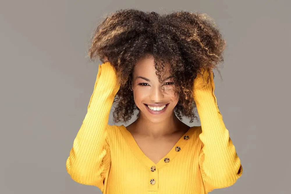 African American women with wavy-straight hair 