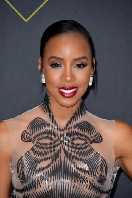 Kelly Rowland is one of many attractive women oblong-shaped faces