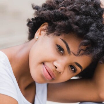 The Benefits of Washing Your Hair with Baking Soda