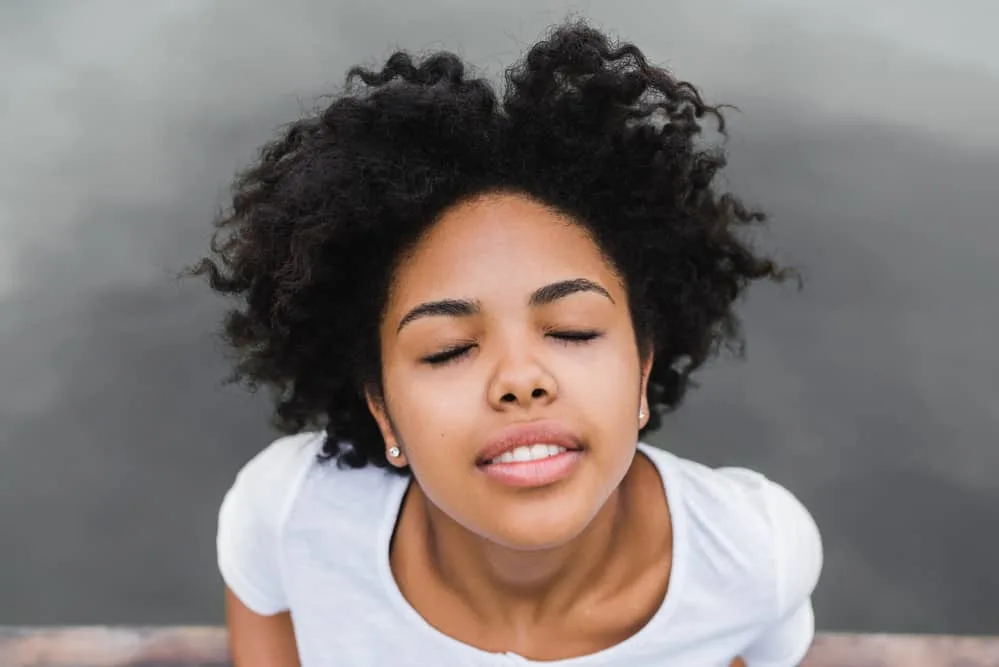 Top 5 Tips for Washing Naturally Curly Hair with Baking Soda