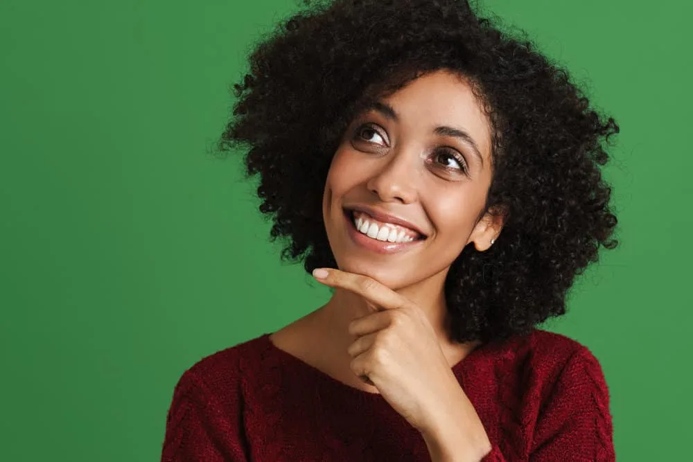 African American female with severe protein overload. Hair texture is becoming brittle, requiring an expert assessment.