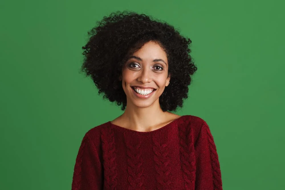 A lady used an ACV rinse and a deep conditioning treatment to correct protein overload on her dry, brittle hair.