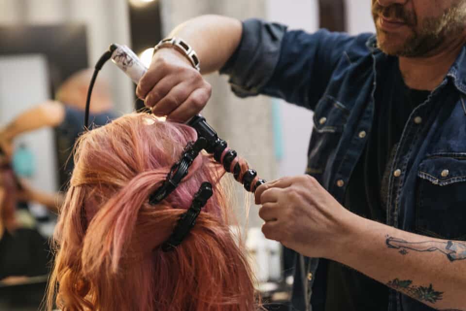 how-much-do-hair-stylists-make-a-year-per-day-and-hour